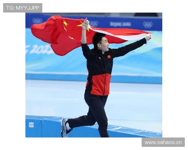 高亭宇这生活真不像个运动员，开个车都不带半点尘土感觉在晃豪宅钥匙呢